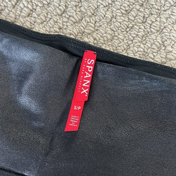 Spanx Faux Leather Leggings - Picture 2 of 2